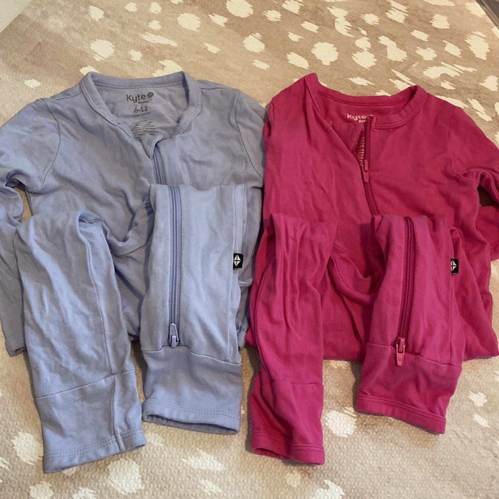 Kyte Baby 2 pairs footless pajamas 6-12